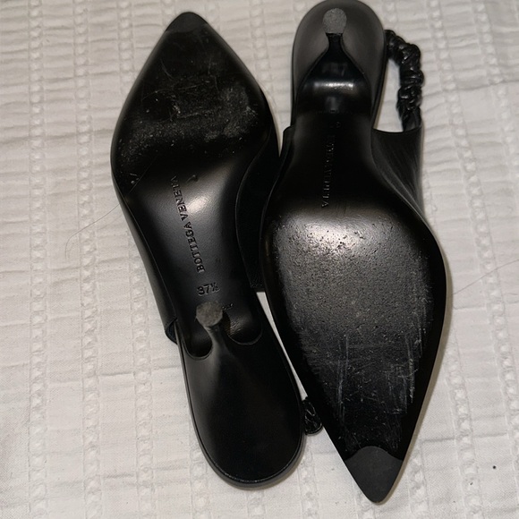 Bottega Veneta Black Sling-Back Pointed Pumps - Picture 5 of 6